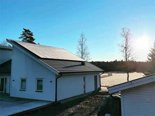 Solceller för villa med Hero solkraft AB